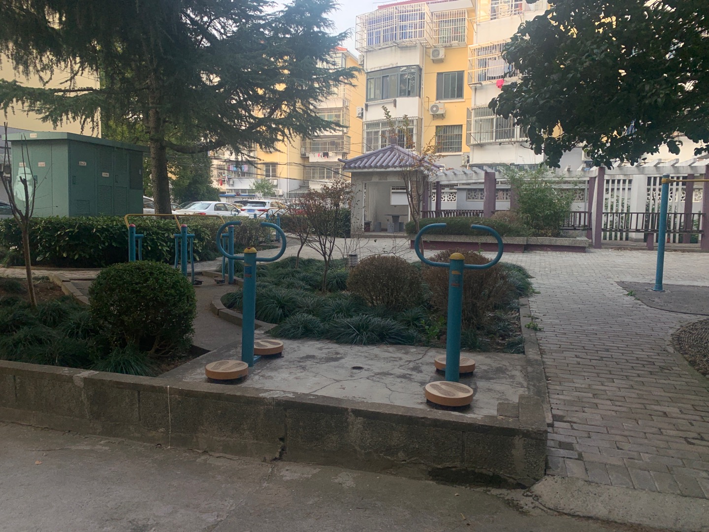 聽潮一村健身點(diǎn)