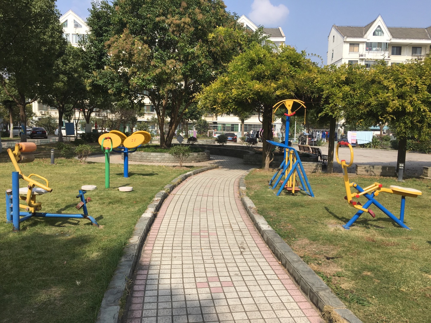 慶南居委健身點(diǎn)1