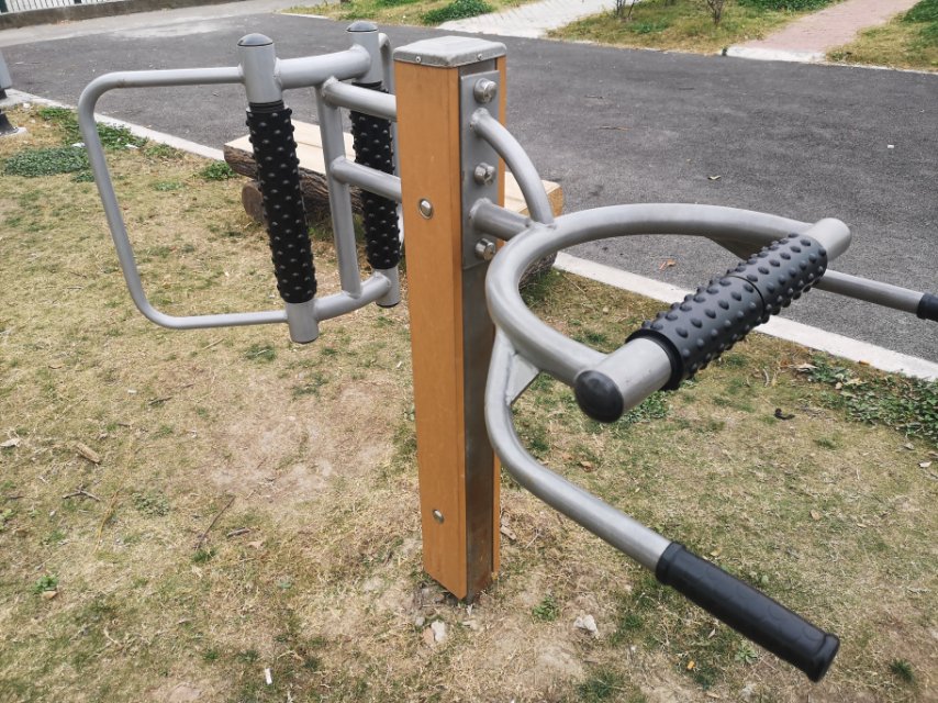 坐立式腰背按摩器