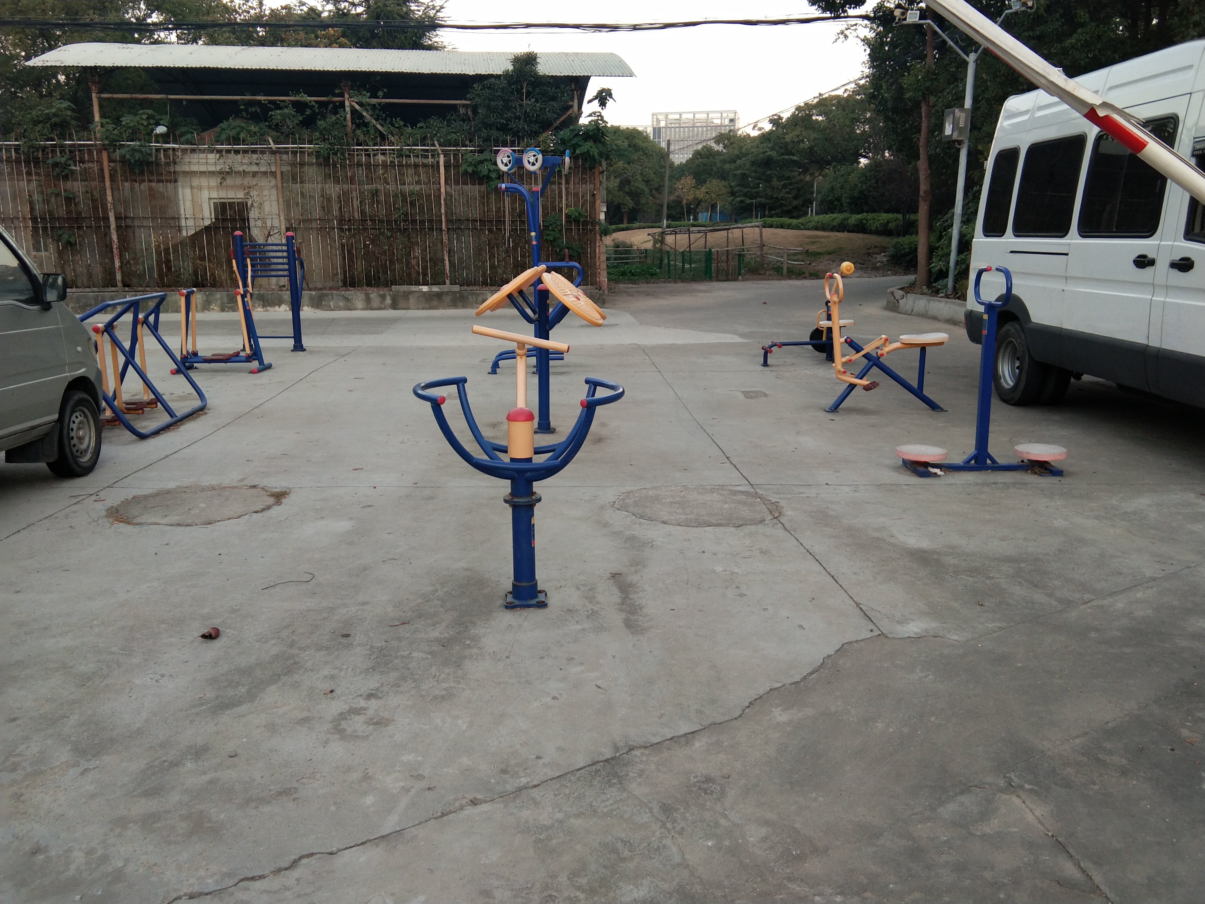 新場(chǎng)鎮(zhèn)金建村12組健身點(diǎn)