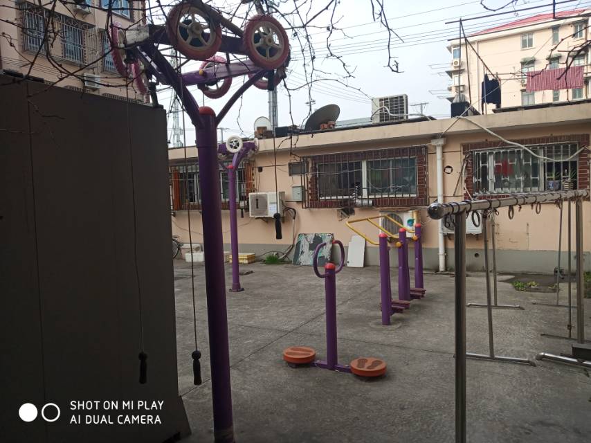 逸仙二村五居委健身苑點(diǎn)二