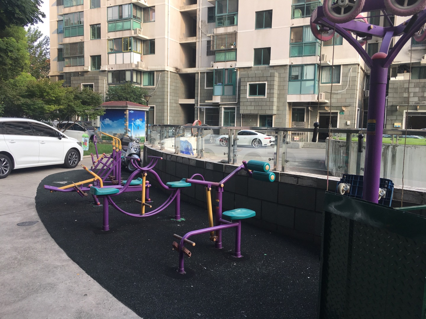 虹華苑凱迪華光健身苑點