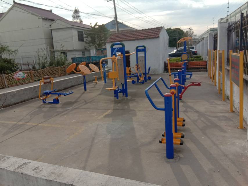 營前村6組郎家宅53號(hào)后西健身路徑