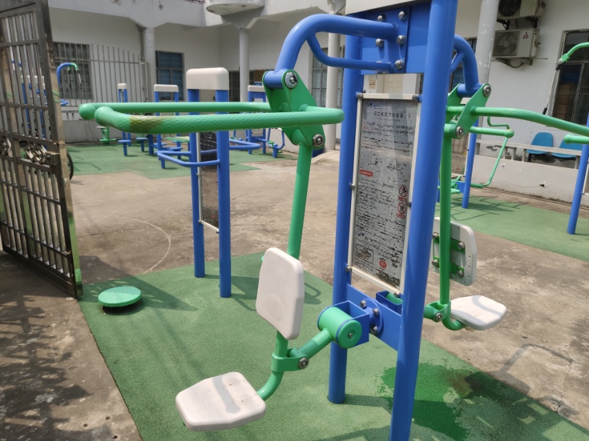 雙立柱拉力訓(xùn)練器 雙立柱拉力訓(xùn)練器