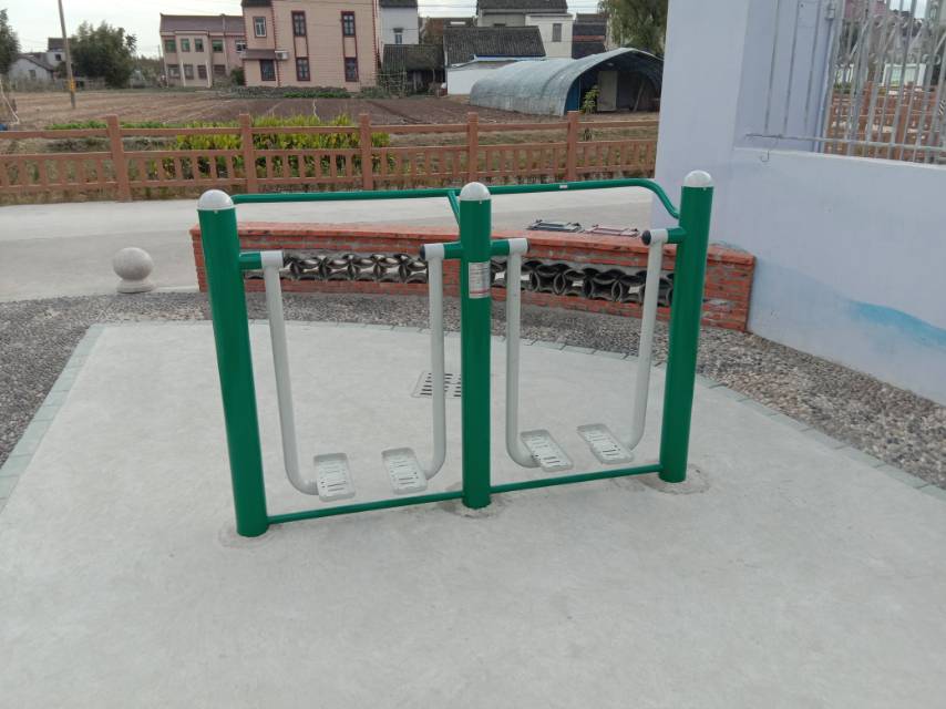 二位地埋漫步機