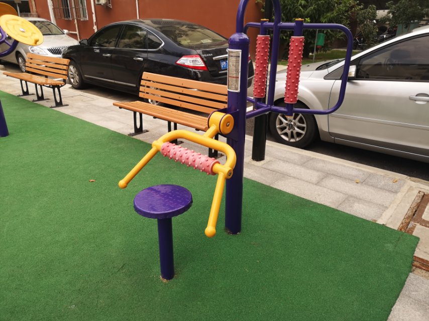 腰背按摩器 腰背按摩器