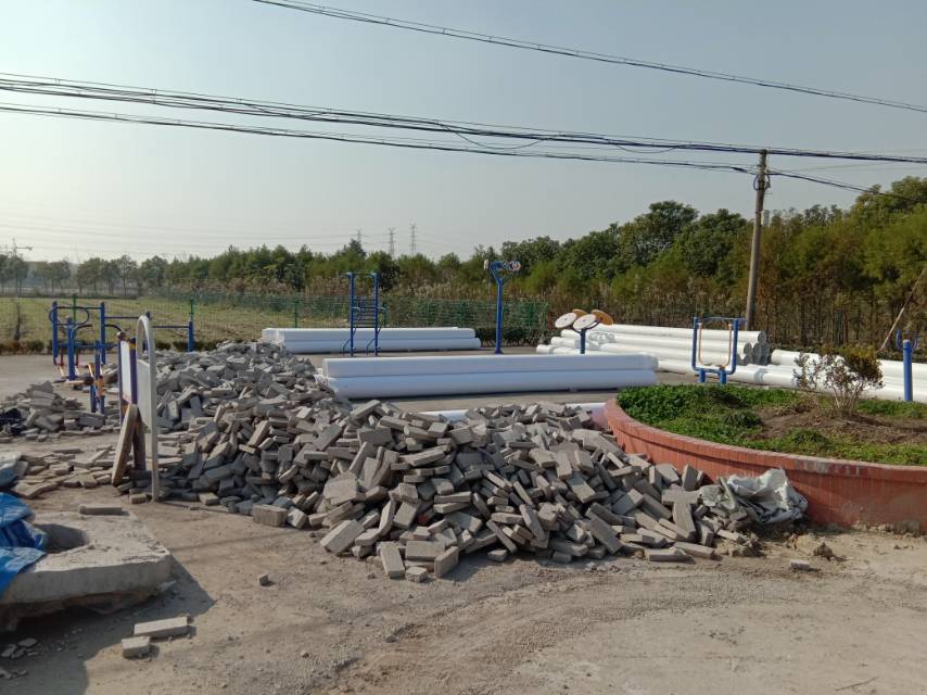 泥城鎮(zhèn)橫港村民生8組健身點