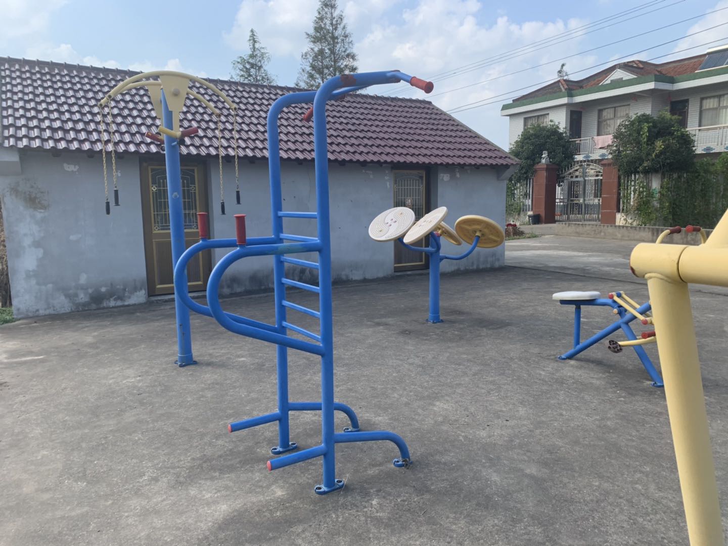 多功能訓(xùn)練器