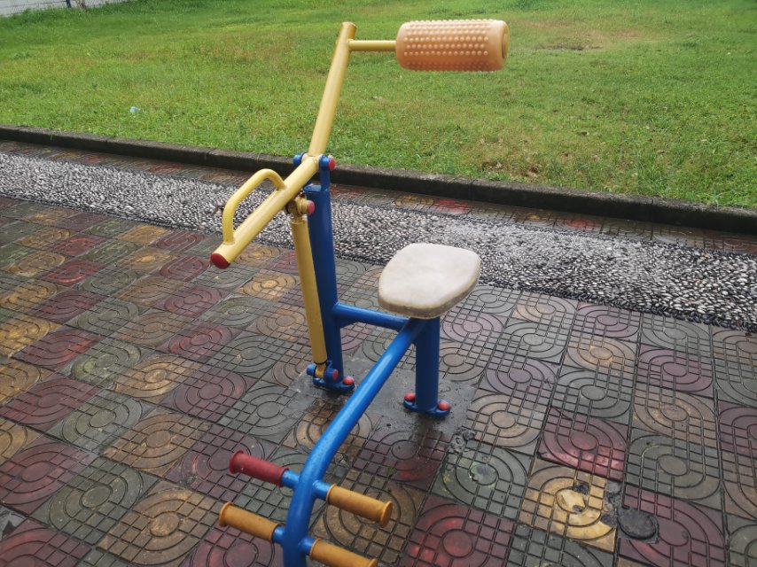 腹背鍛煉器 腹背鍛煉器