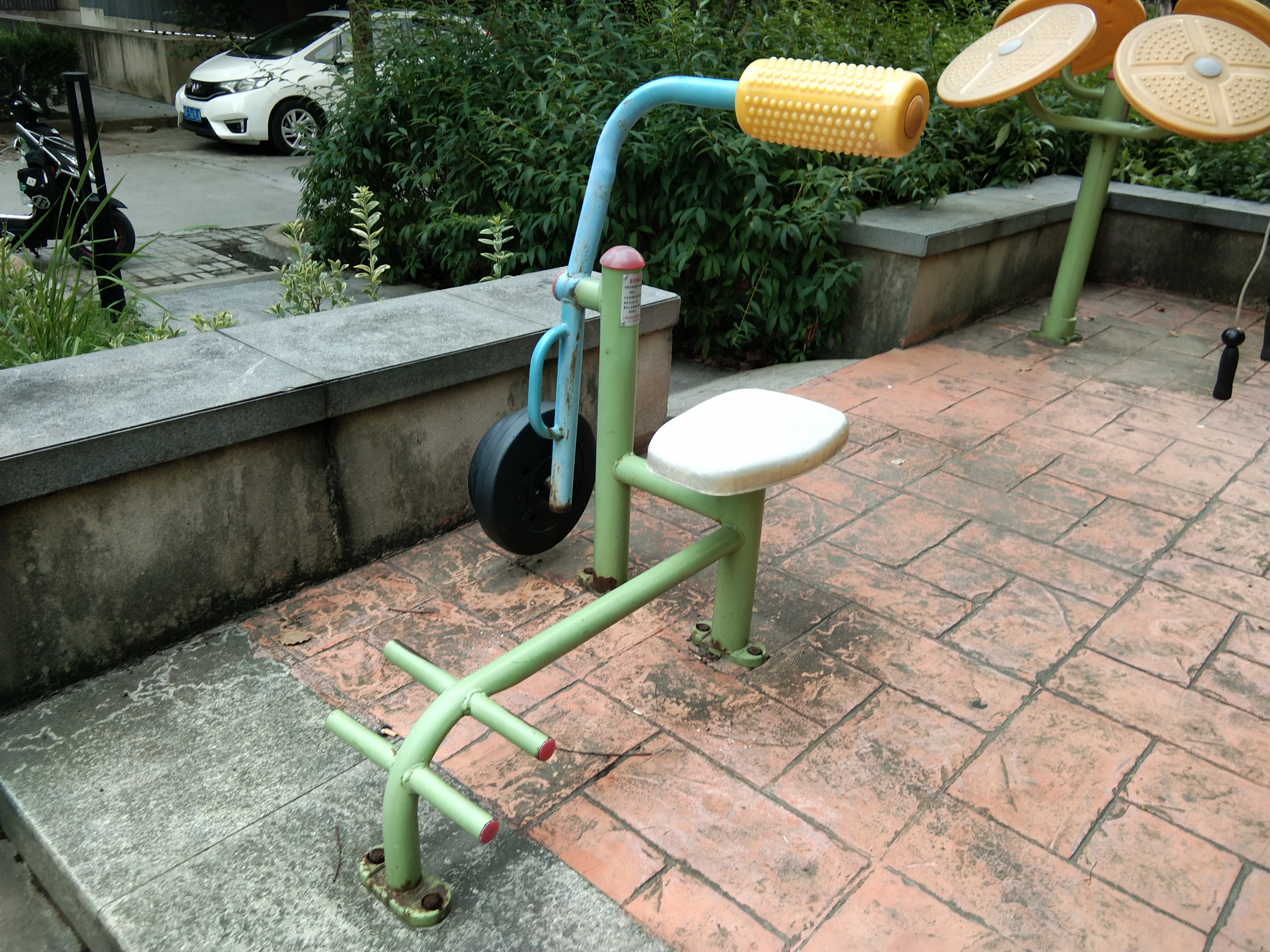 腹背鍛煉器 腹背鍛煉器