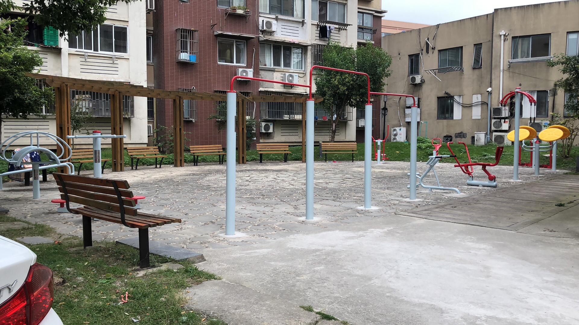 艾南花苑居委健身點(diǎn)