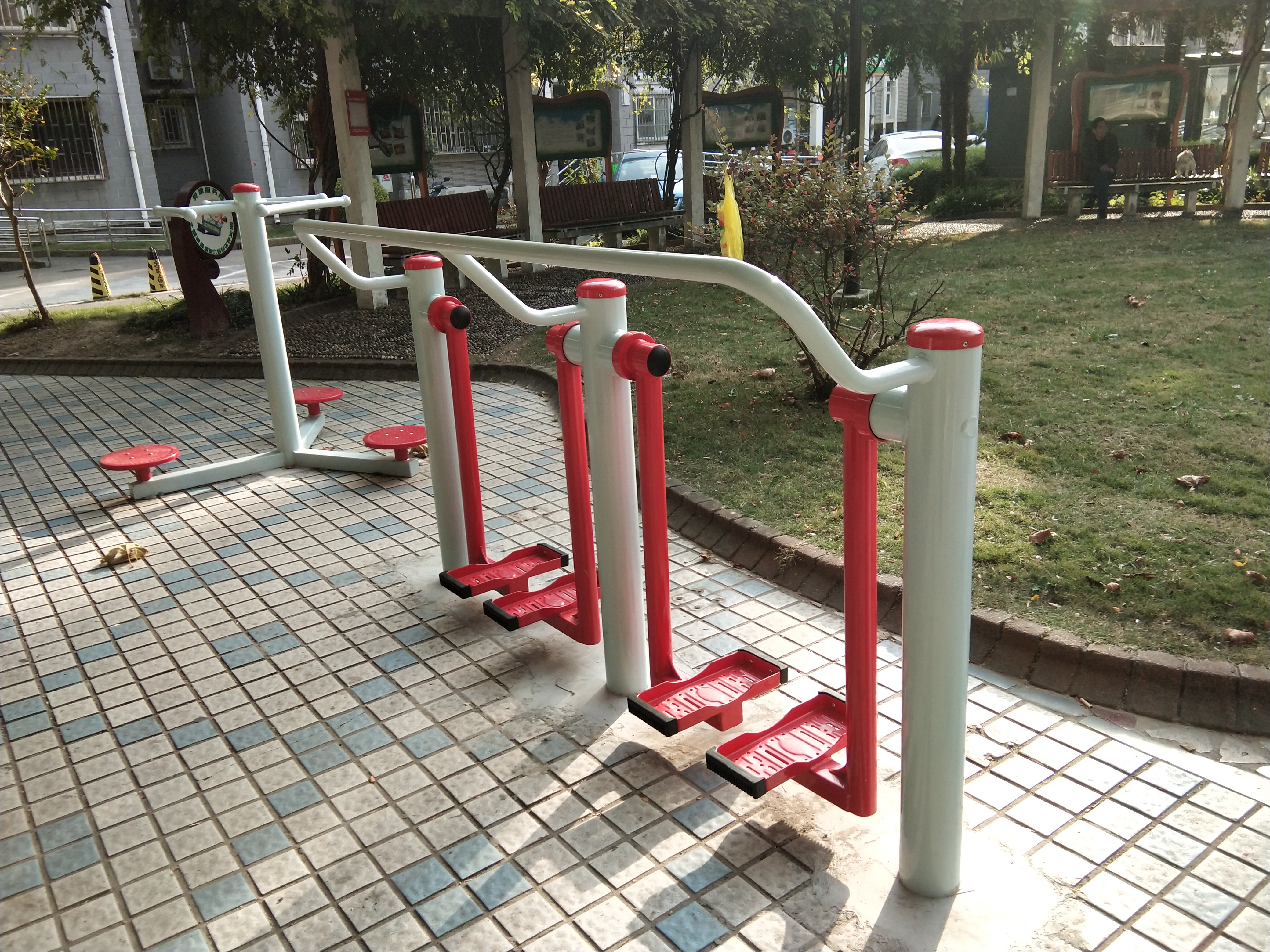 兩聯(lián)漫步機(jī)