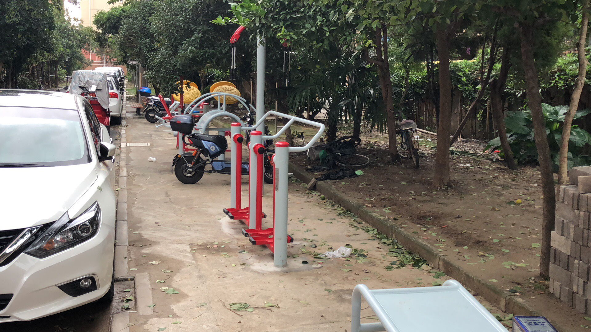 下南居委健身點