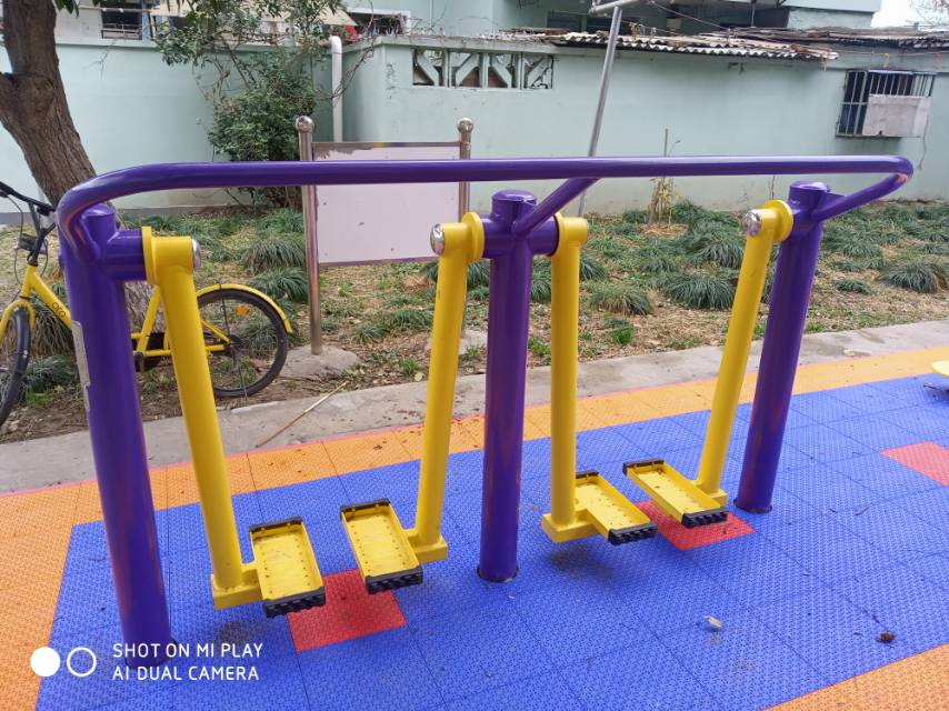 太空漫步機(jī) 太空漫步機(jī)