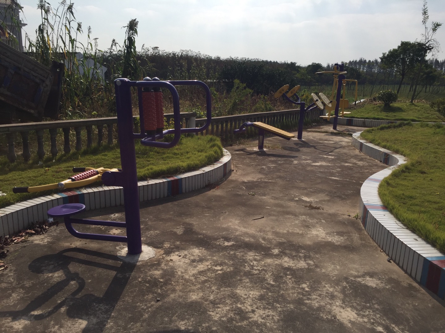 公平村五組健身點