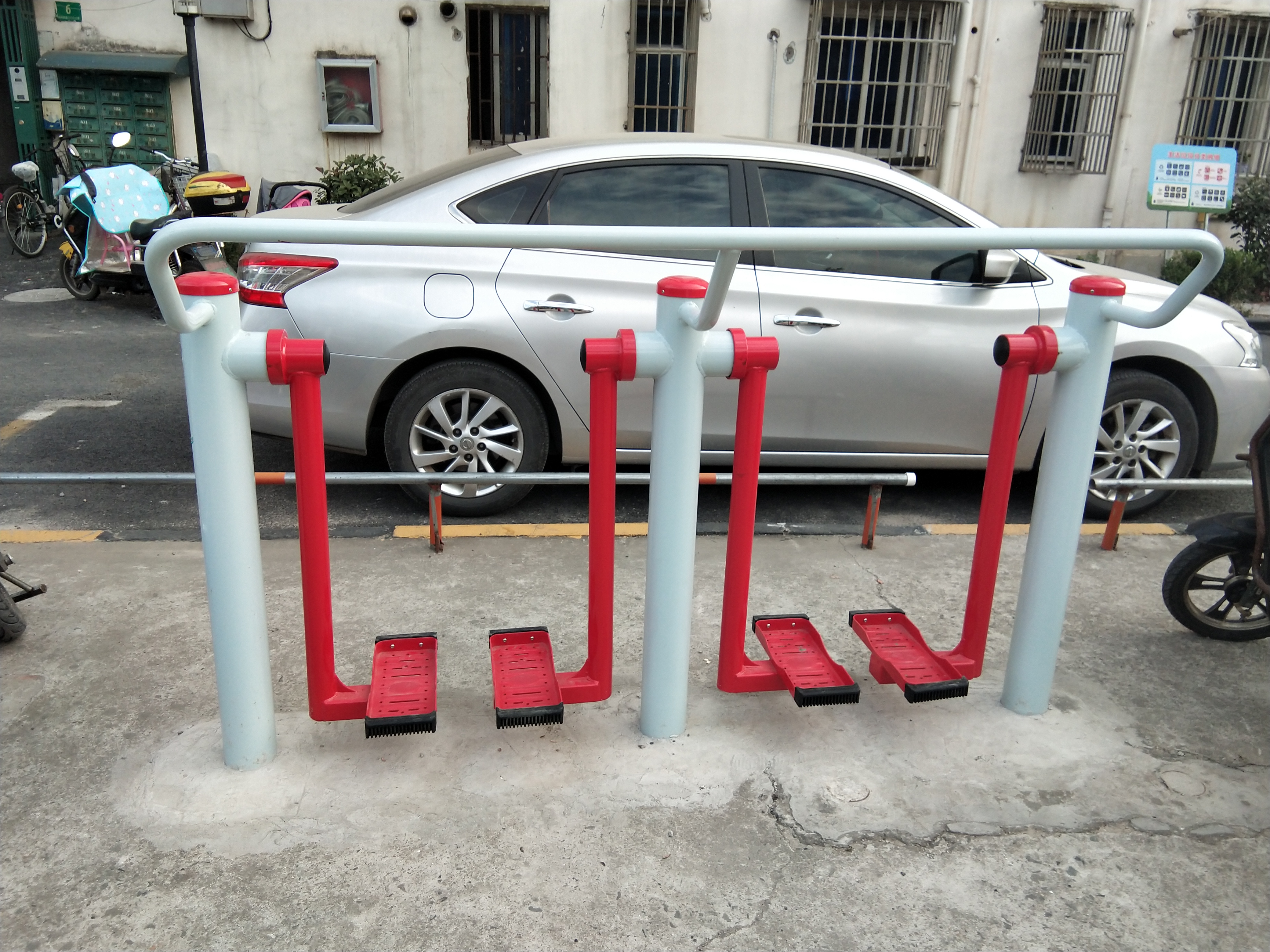 兩聯(lián)漫步機(jī)