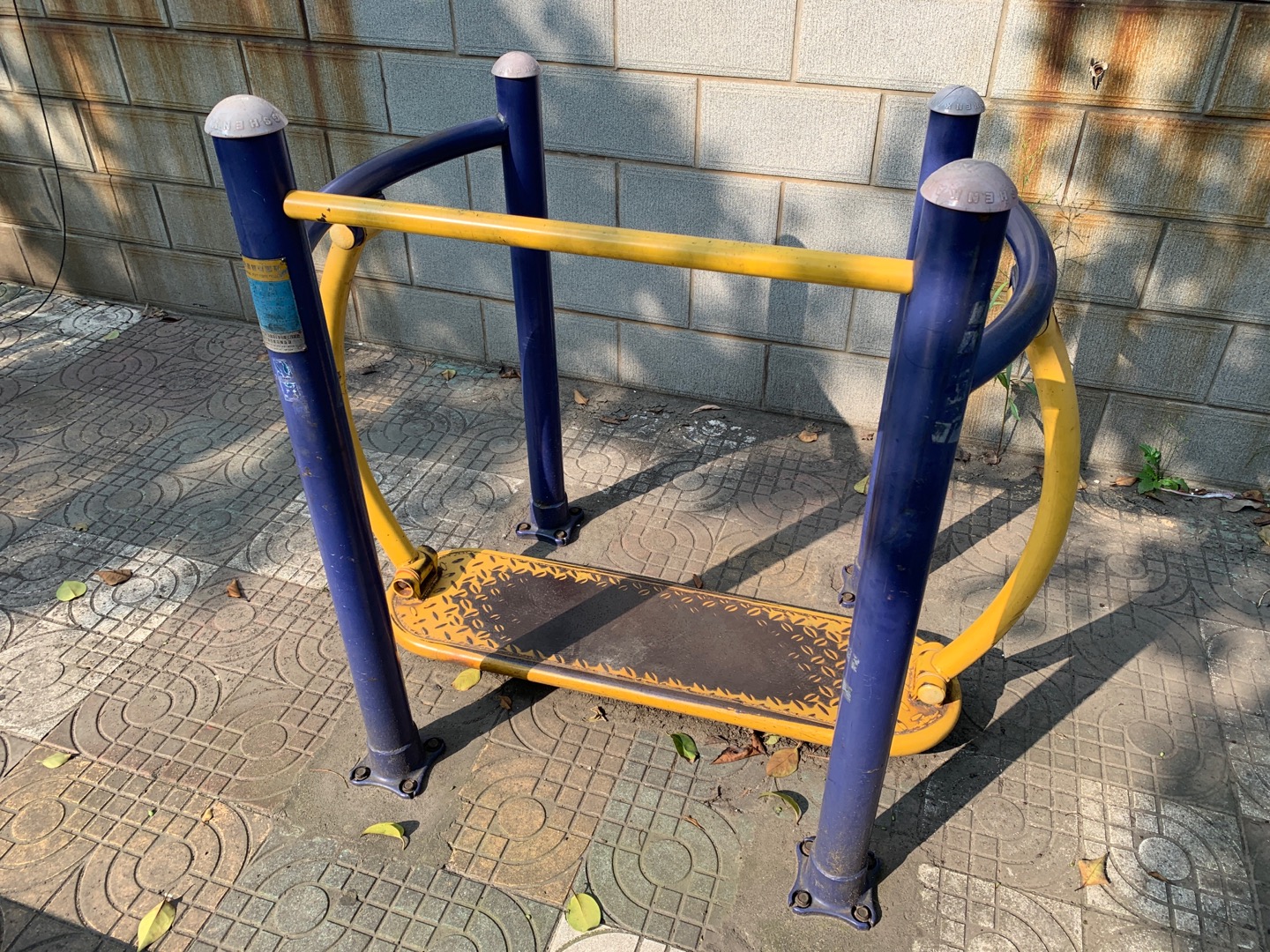 晃板健身器 晃板健身器