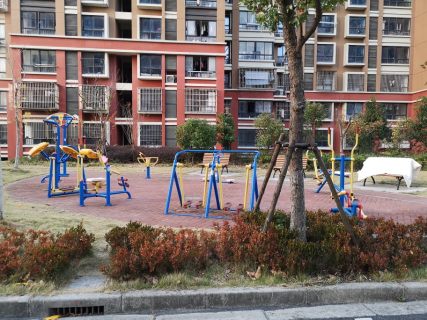 孫耀路居委健身苑點