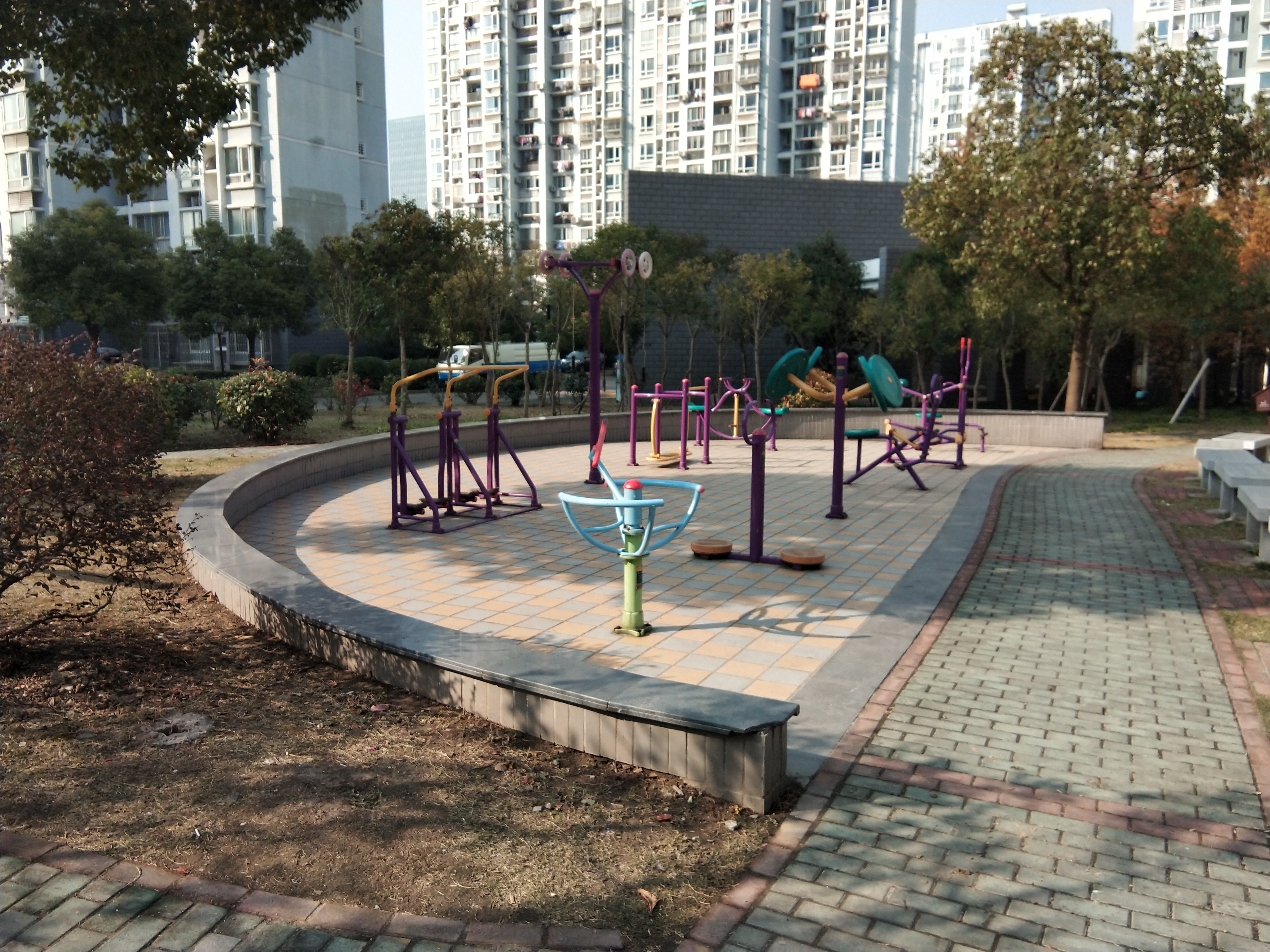 三楊新村一街坊健身點(diǎn)