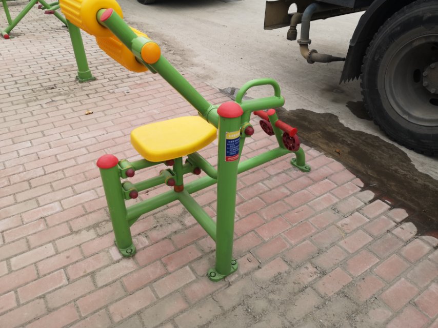 自重腹背鍛煉器