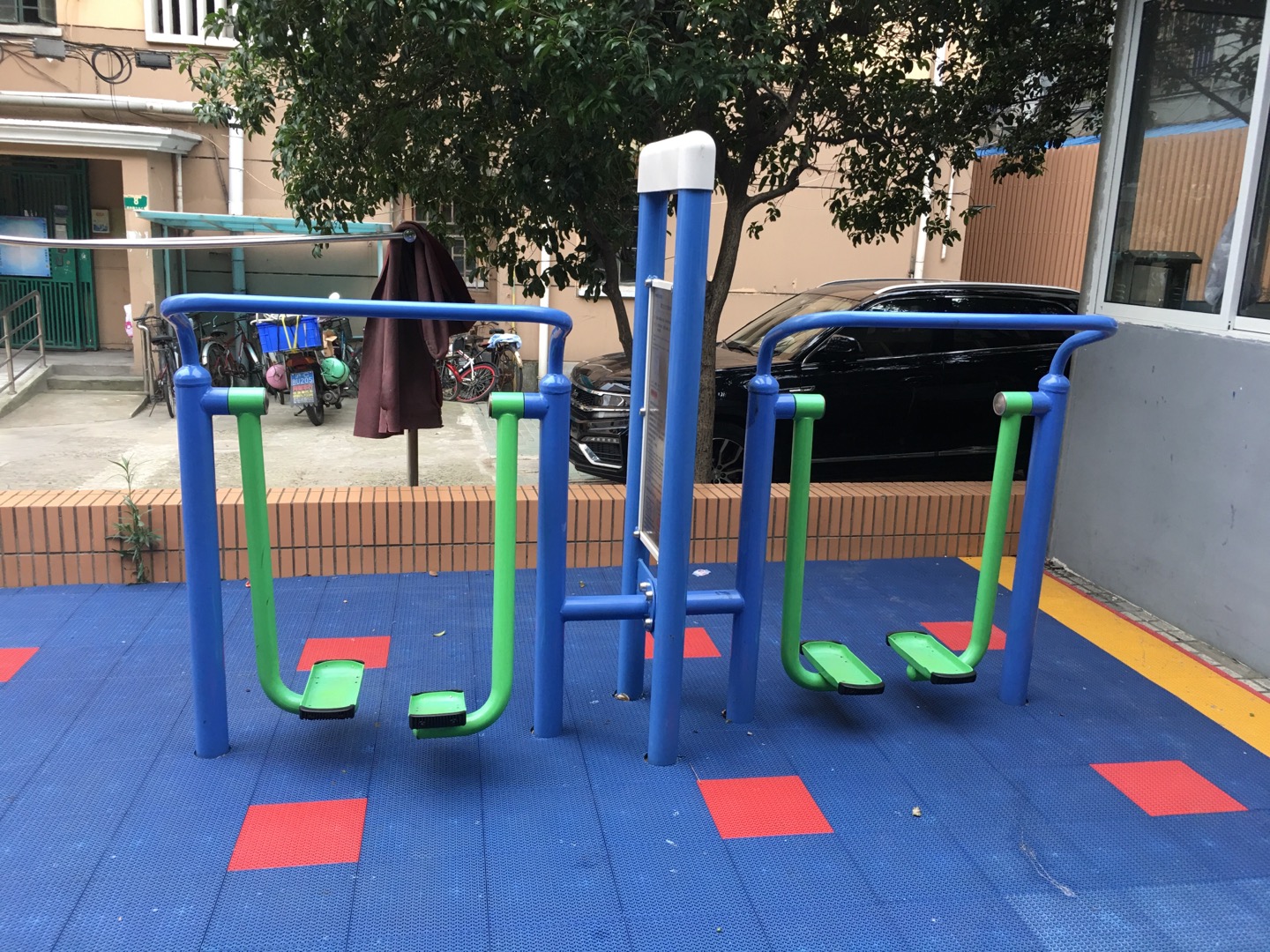 雙立柱太空漫步器 雙立柱太空漫步器