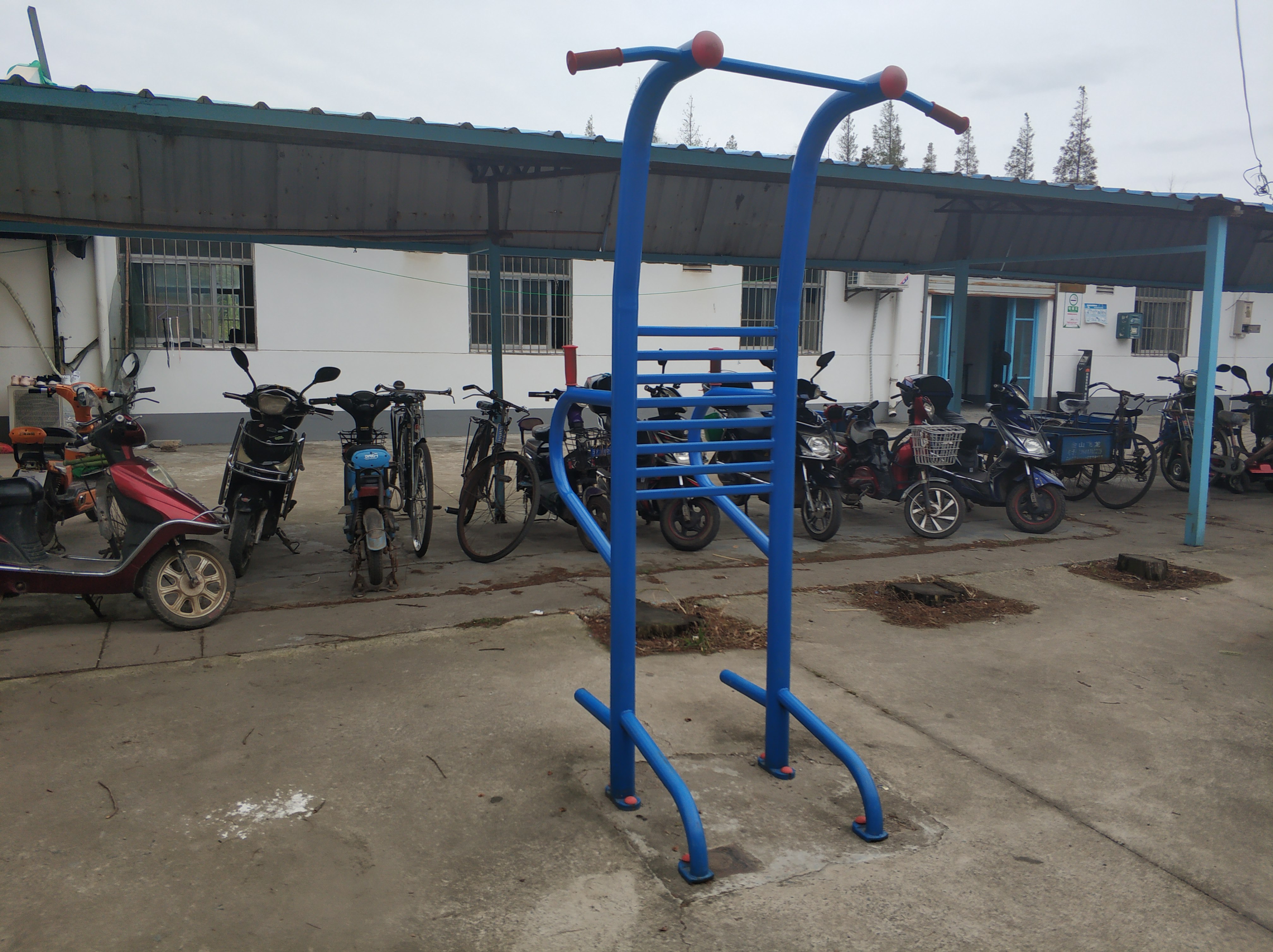 多功能訓(xùn)練器 多功能訓(xùn)練器