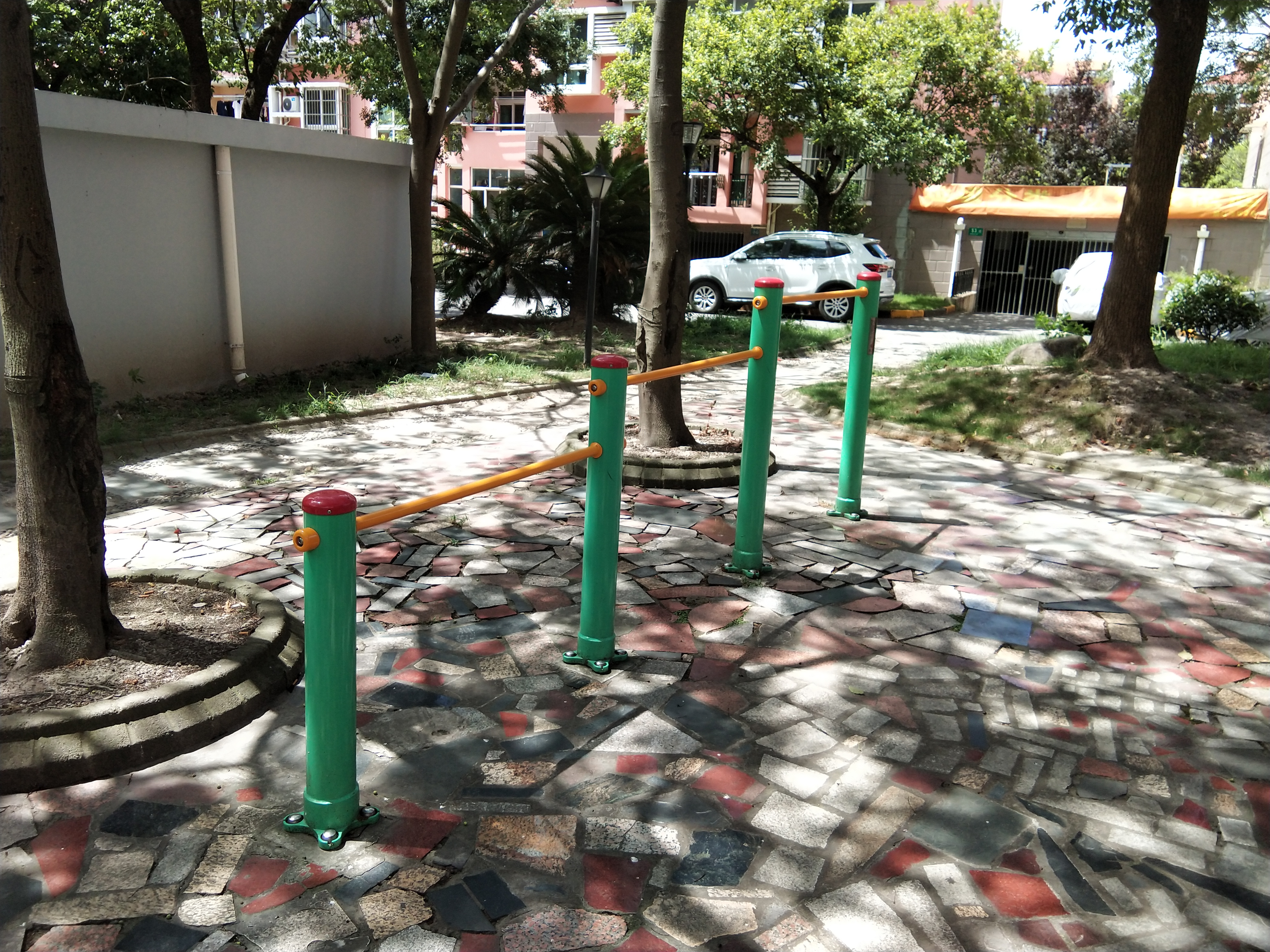 多聯(lián)壓腿架 多聯(lián)壓腿架