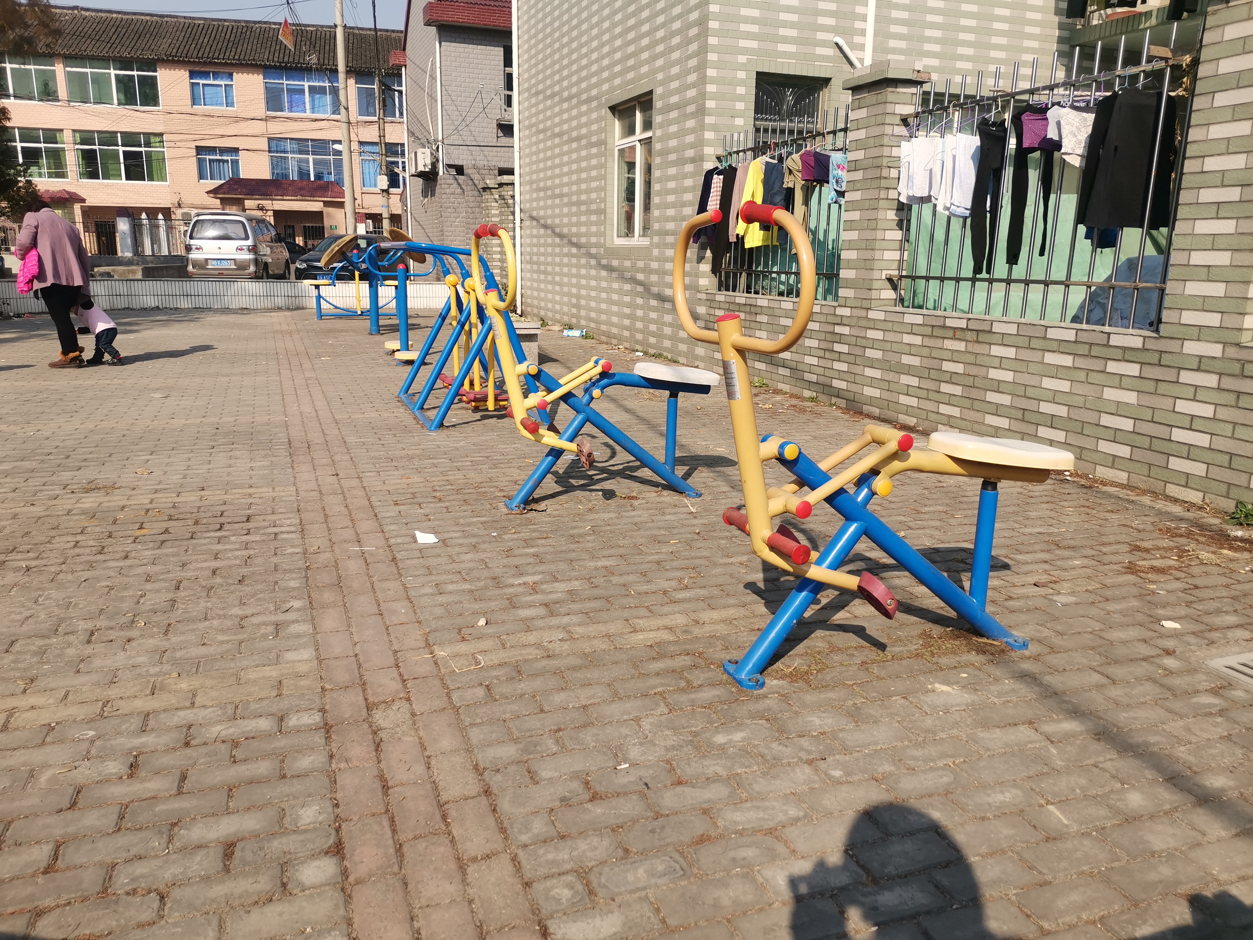 勞動居委健身苑點