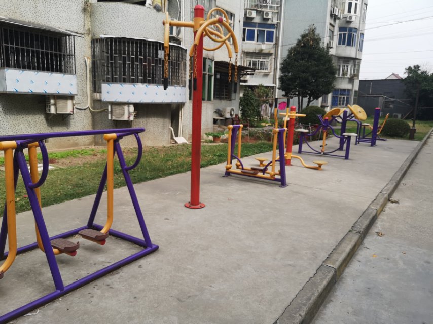 航頭居委健身苑點(diǎn)敬業(yè)