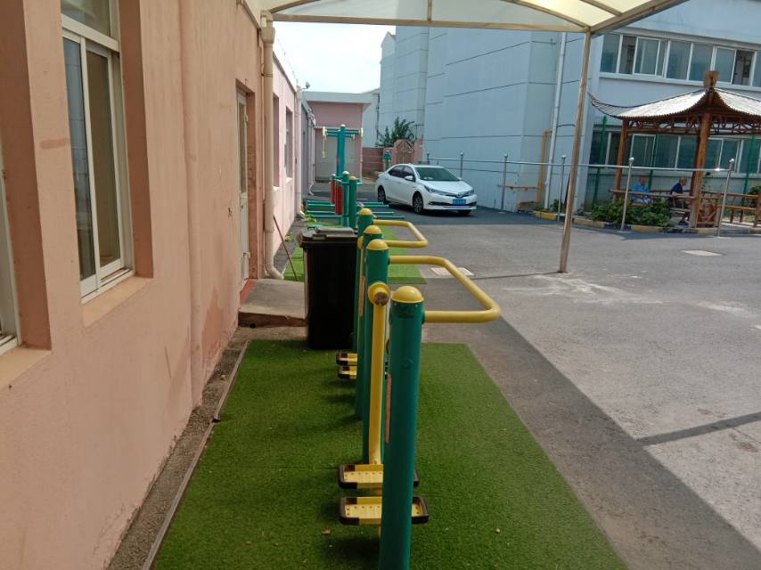 樊家怡齡養(yǎng)老院市民健身點