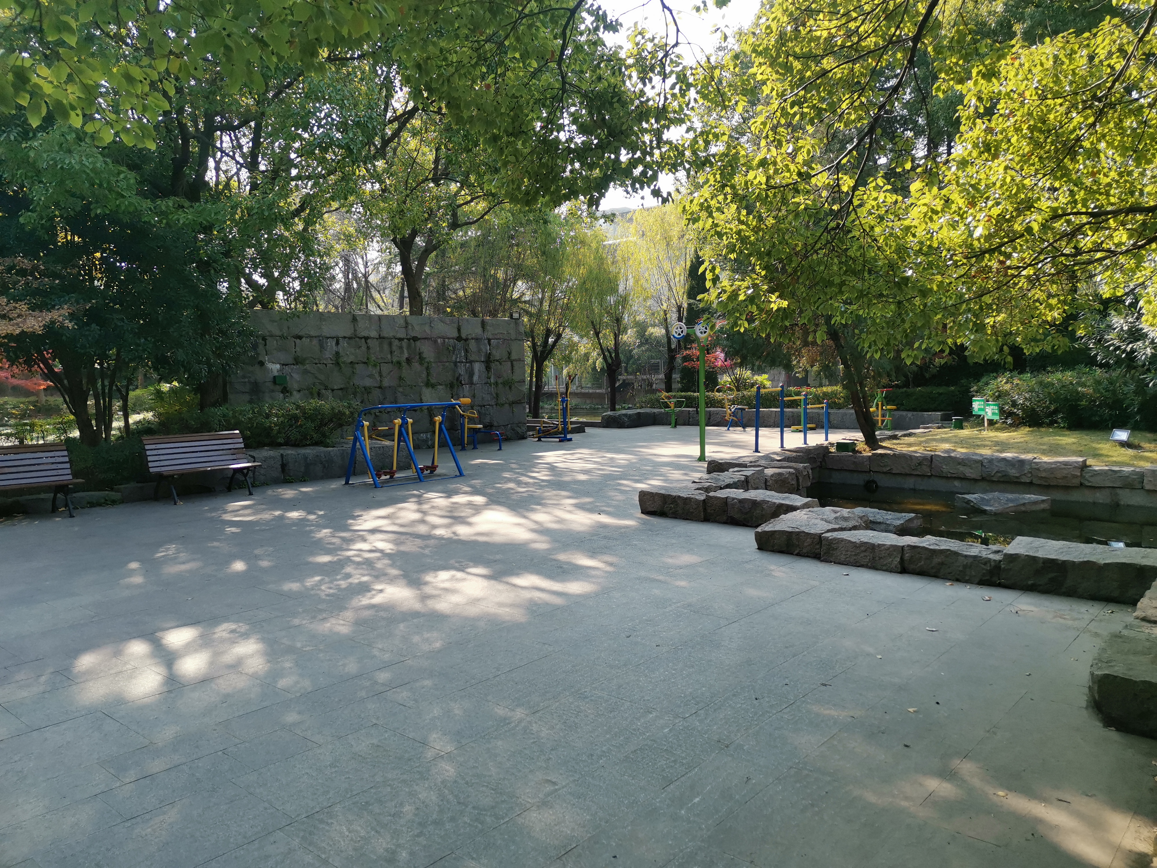 碧波路居委健身苑點