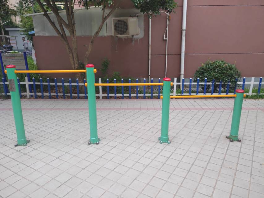 多聯壓腿架 多聯壓腿架