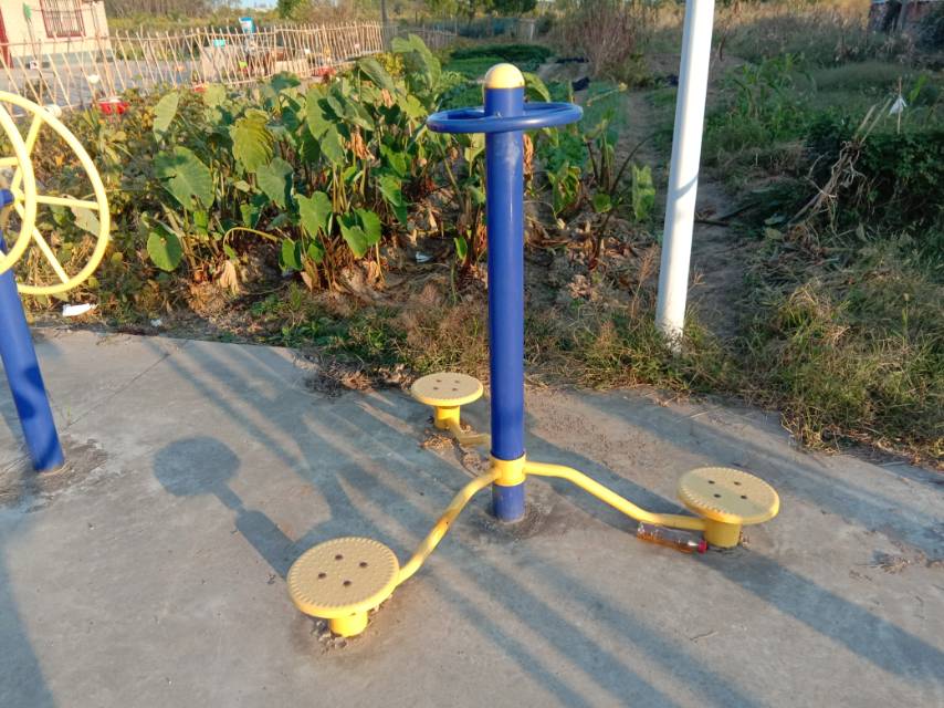 三人扭腰器 三人扭腰器