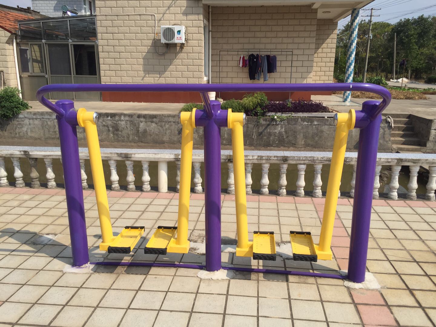 太空漫步機(jī) 太空漫步機(jī)