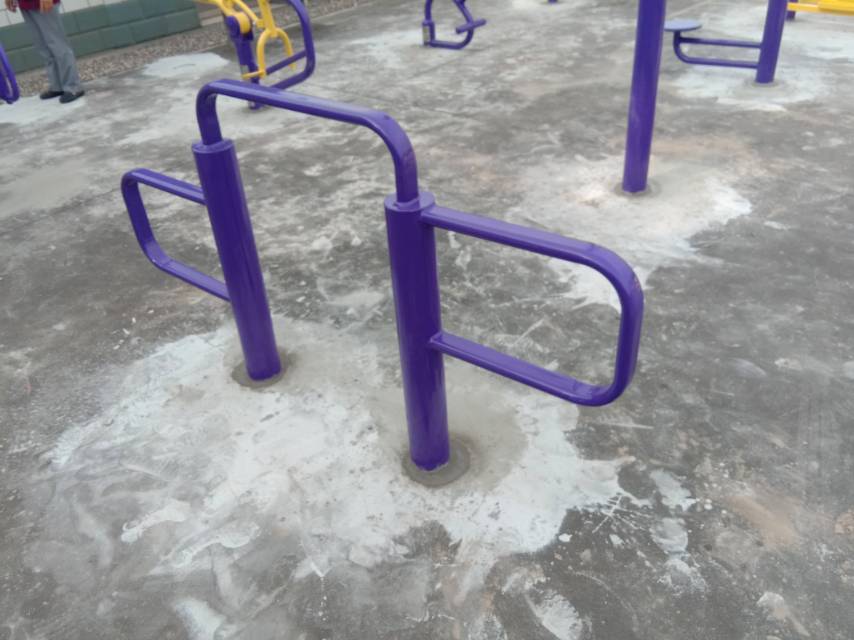 彈振壓腿器 彈振壓腿器