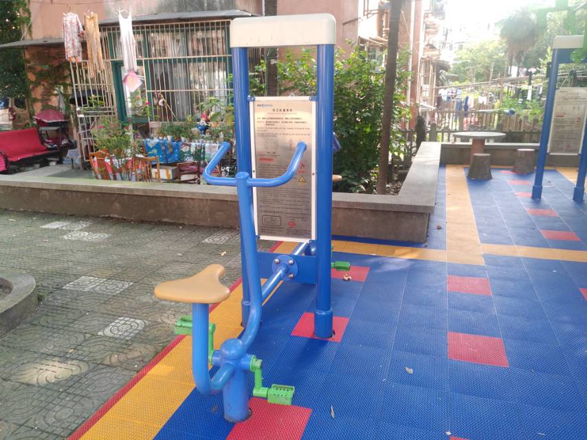 雙立柱健身車 雙立柱健身車