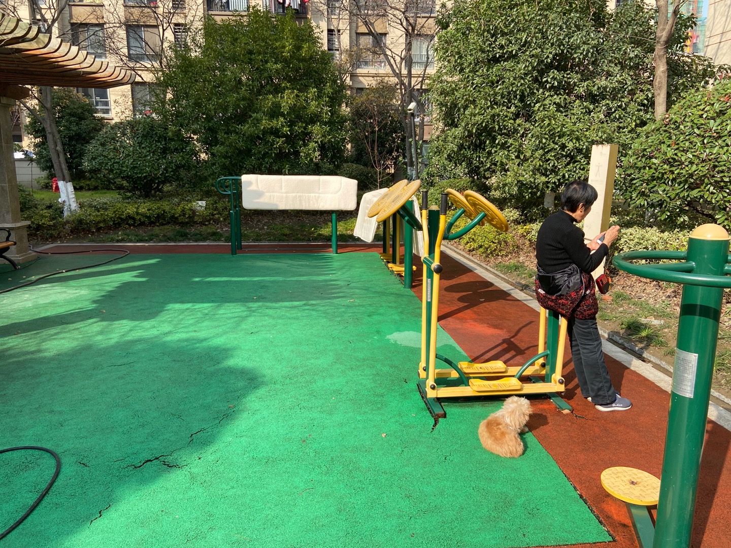 臨澤路188弄小區(qū)市民健身點(diǎn)