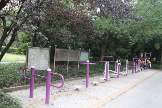 鄰里苑健身點(diǎn)B