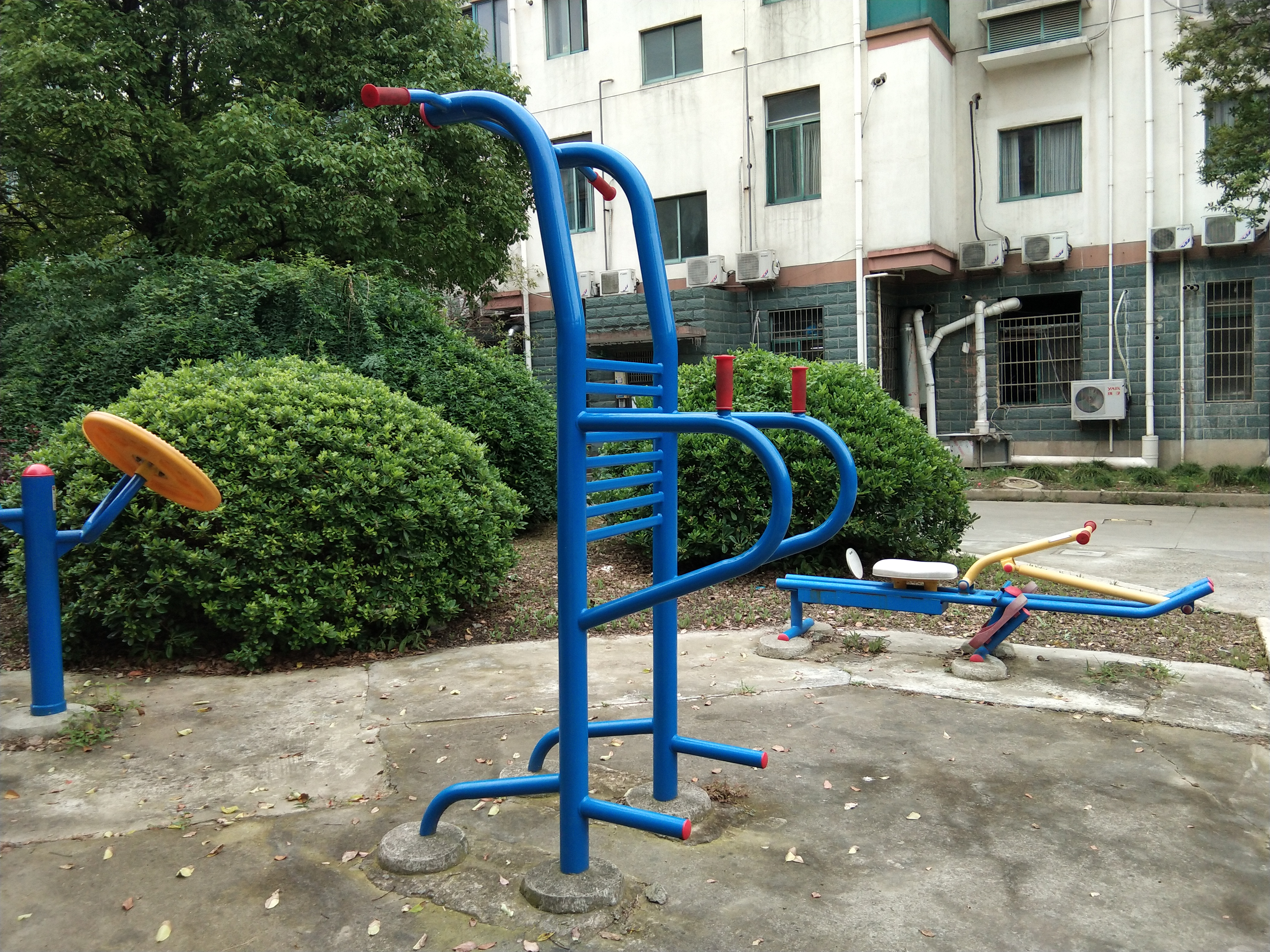 多功能訓(xùn)練器 多功能訓(xùn)練器