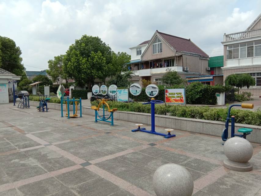 樊寶路35弄樊家花苑市民健身點(diǎn)