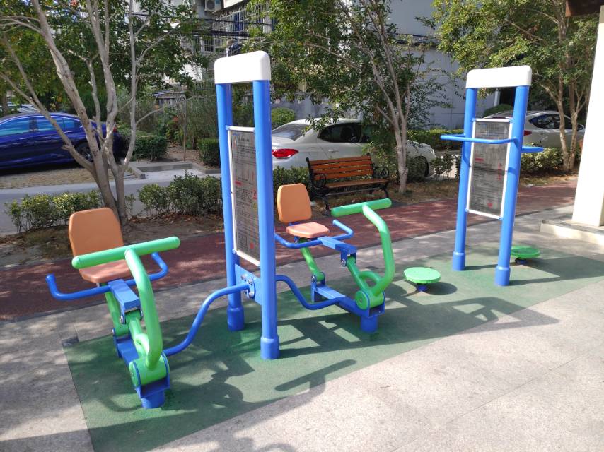 雙立柱蹬腿訓(xùn)練器