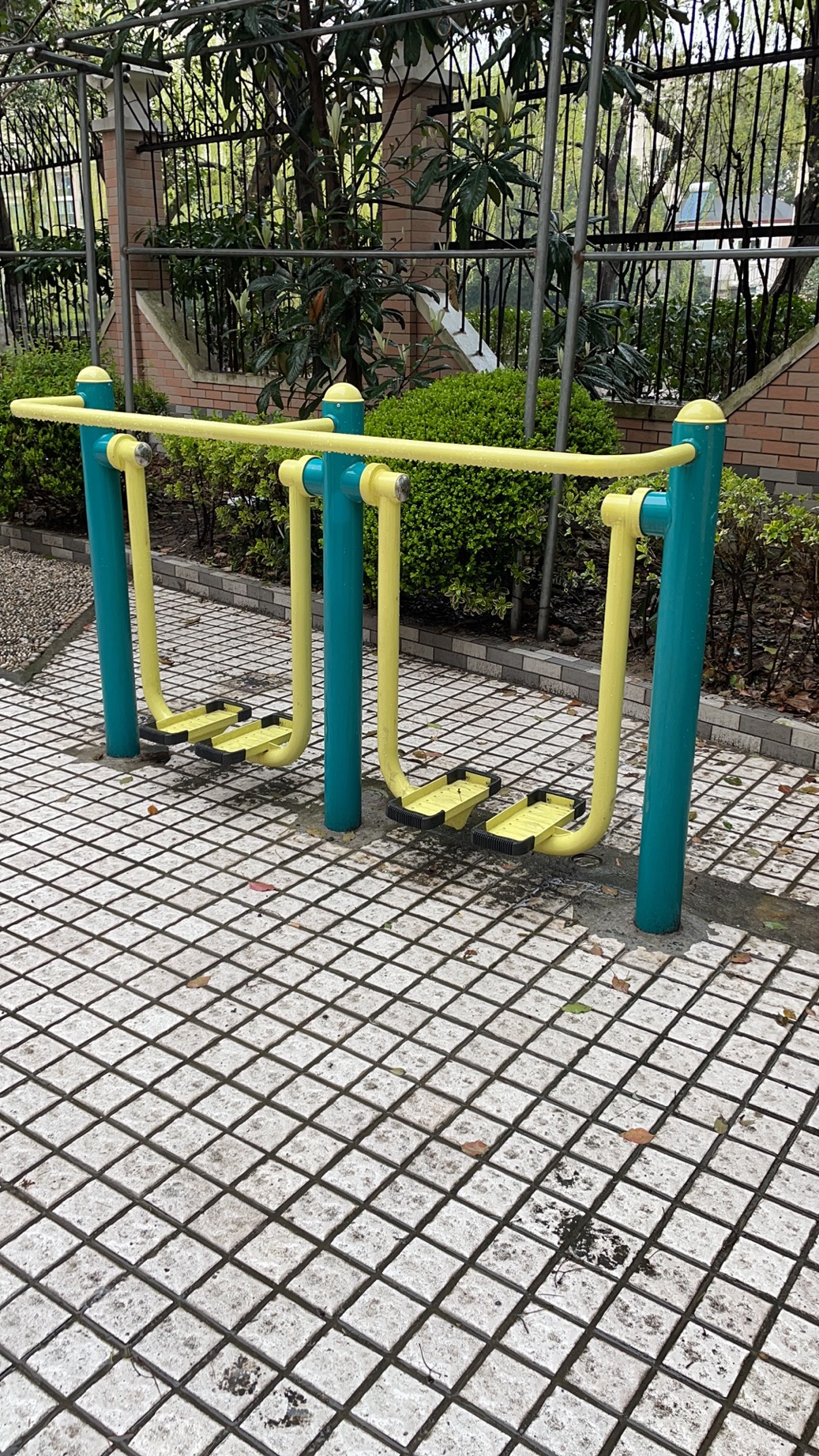 二位智能太空漫步機(jī)