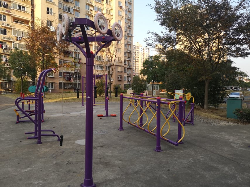 浦東新區(qū)三林鎮(zhèn)永泰路133弄三林四居委健身點(diǎn)