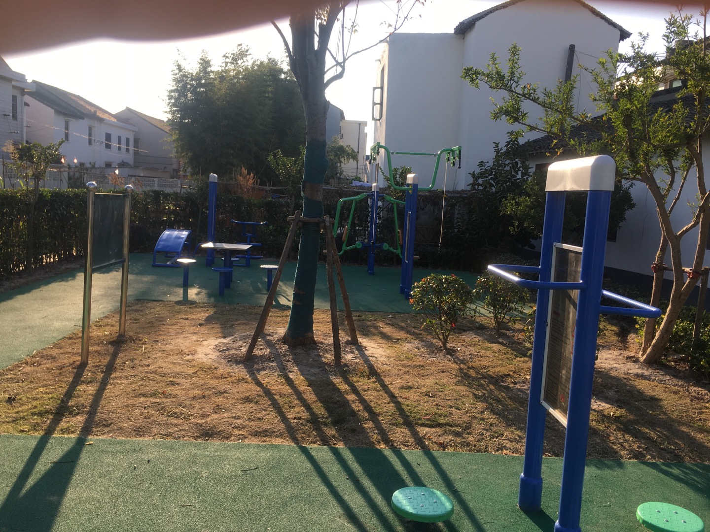 躍豐村1隊(duì)健身點(diǎn)