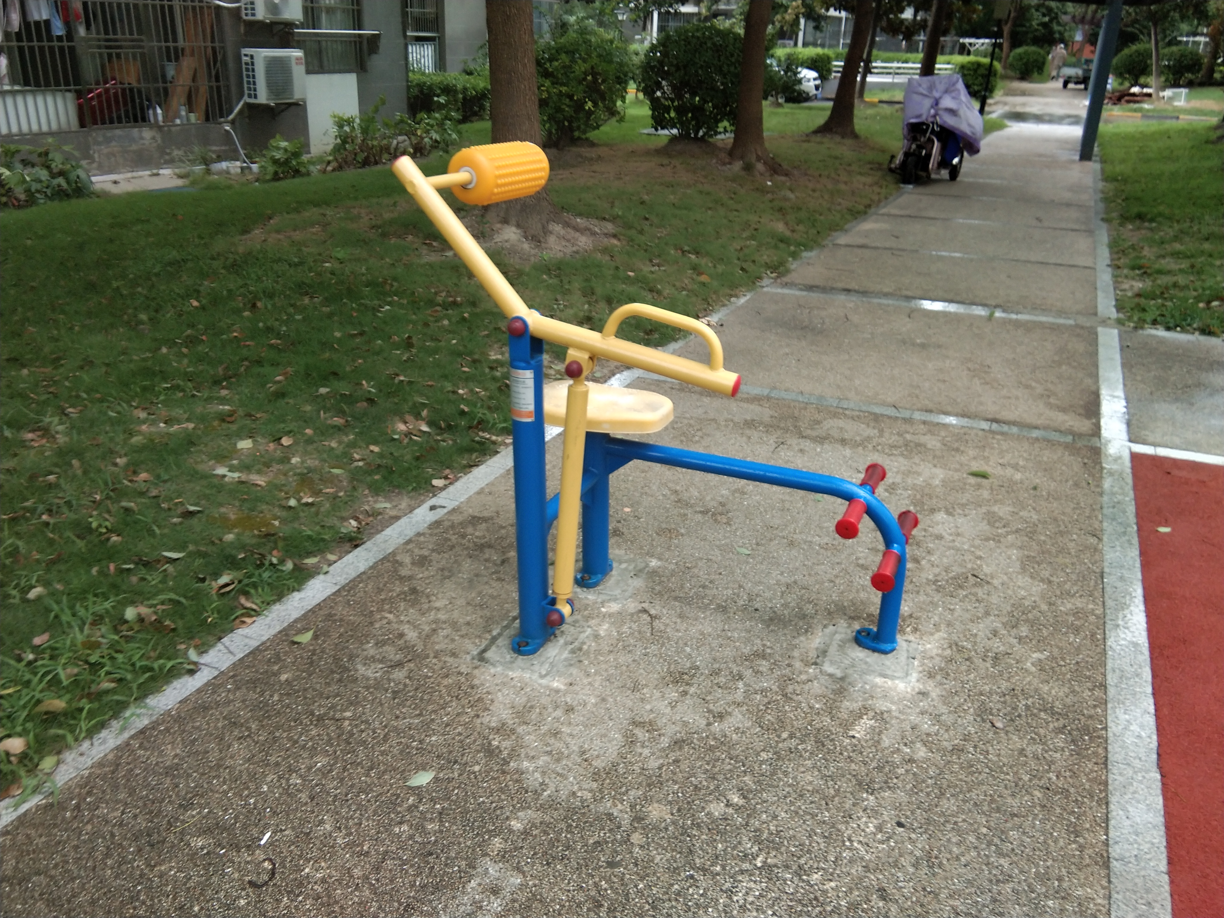 腹背鍛煉器 腹背鍛煉器