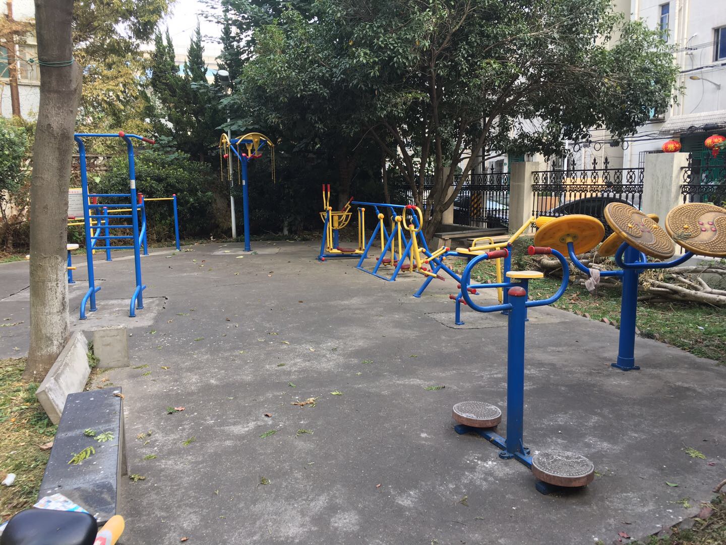 金臺三居金橋路1500弄健身苑