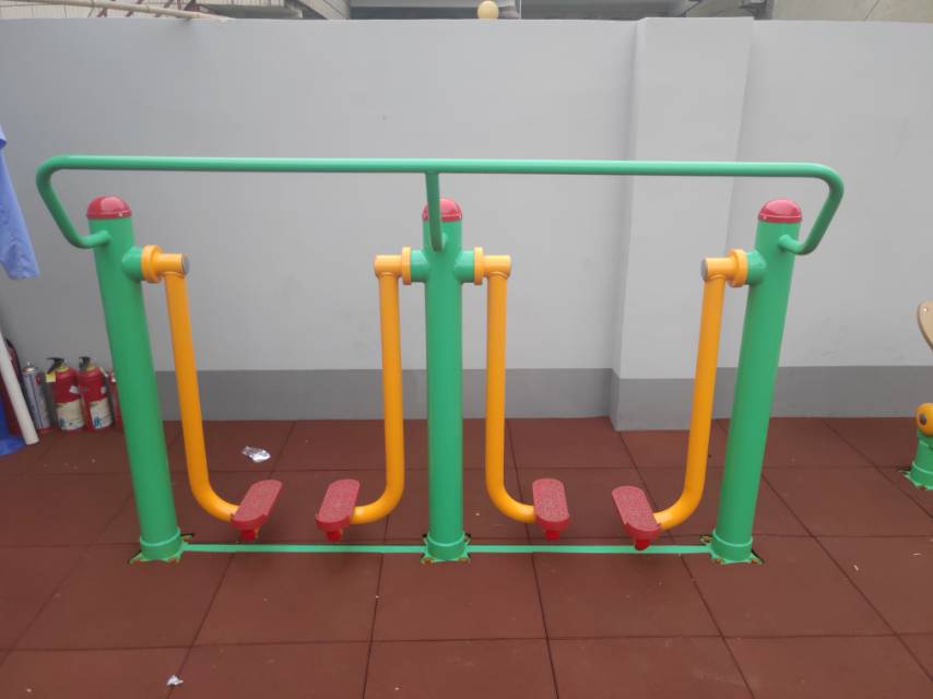 兩聯(lián)漫步機(jī) 兩聯(lián)漫步機(jī)