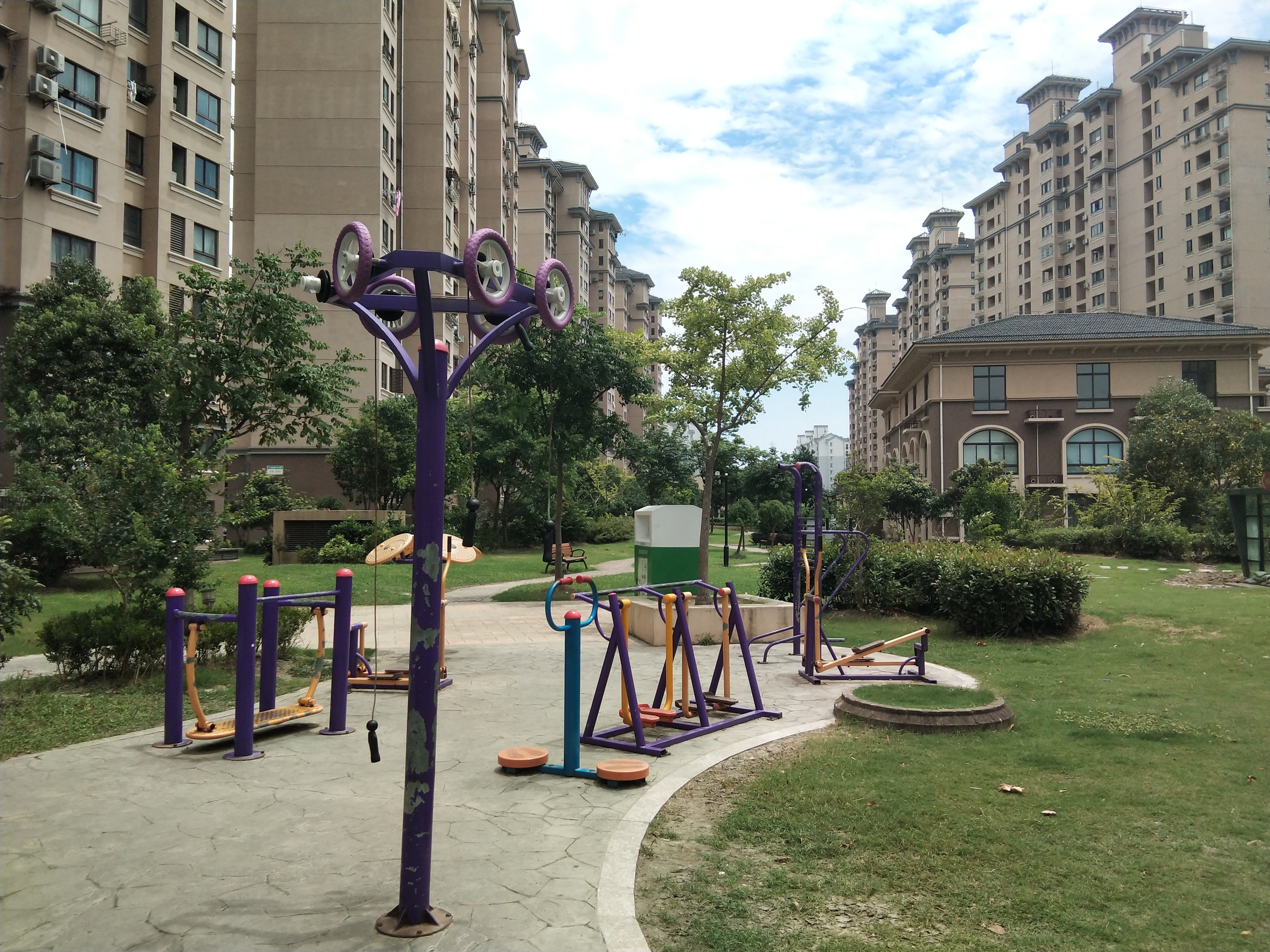 瑞和城三居委健身點(diǎn)A