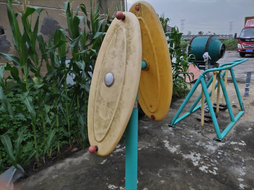 大轉(zhuǎn)盤(pán) 大轉(zhuǎn)盤(pán)