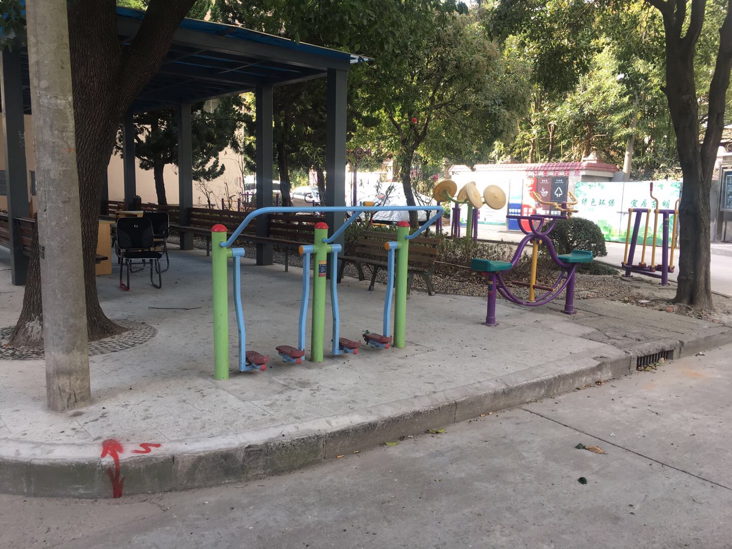 凌一居委健身點(diǎn)2